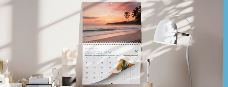 Zidni kalendari sa spiralom u sredini